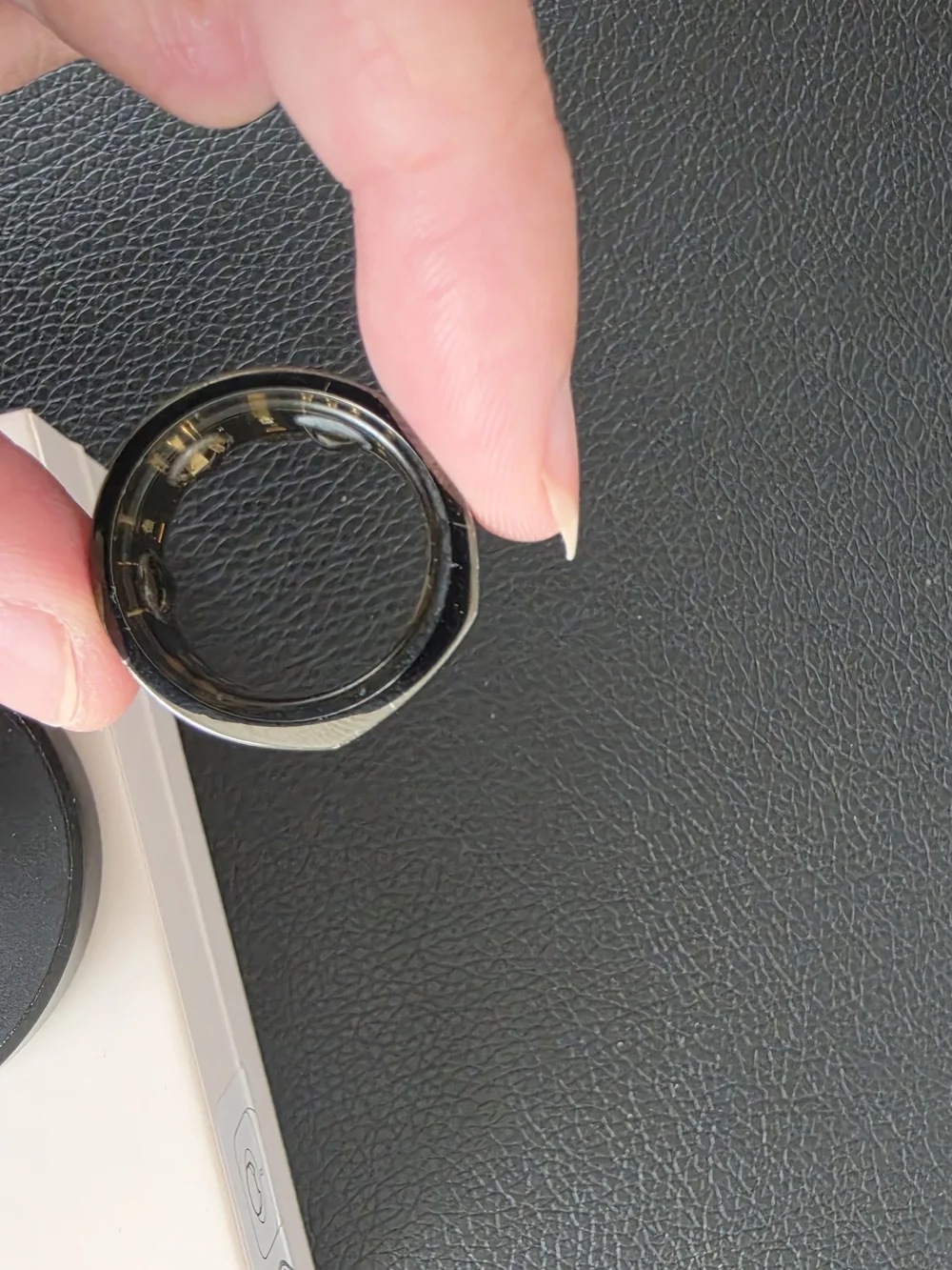 Oura Smart Ring GEN 3 (Size 7) With Charger
